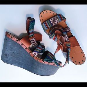 Joe’s jeans tribal wedge-size 11